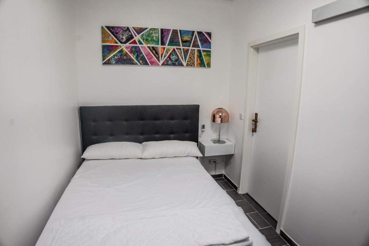 One Way Apartment Berlin Eksteriør billede